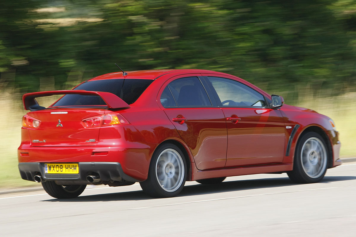 Mitsubishi Evo X FQ-300 SST