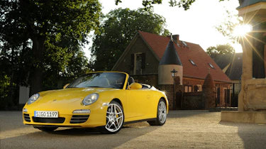 Porsche 911 Carrera 4 Cabriolet