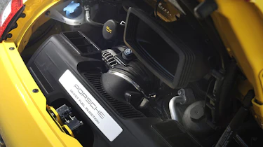Porsche 911 Carrera 4 Cabriolet engine