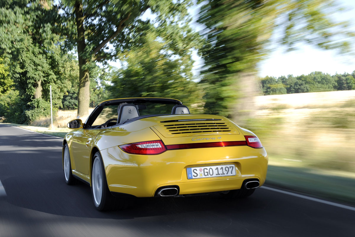 Porsche 911 Carrera 4 Cabriolet