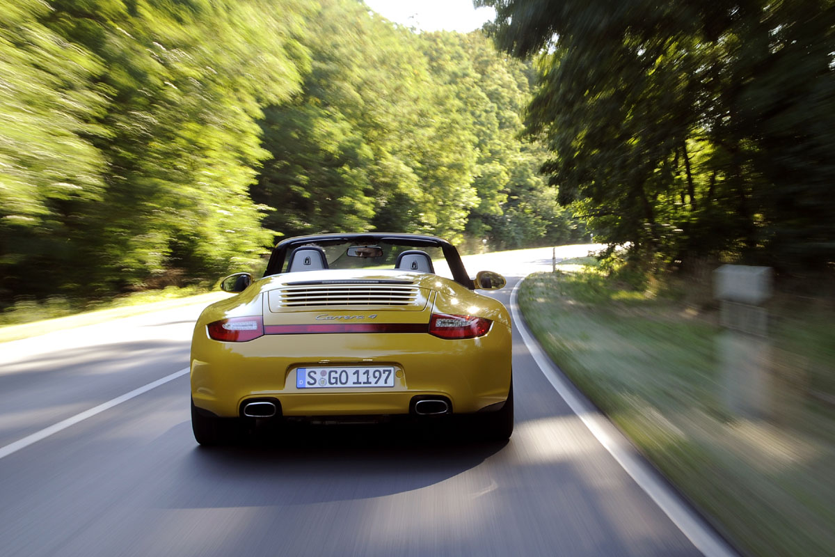 Porsche 911 Carrera 4 Cabriolet