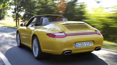 Porsche 911 Carrera 4 Cabriolet
