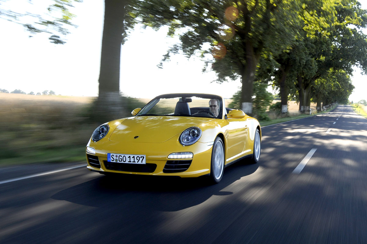 Porsche 911 Carrera 4 Cabriolet