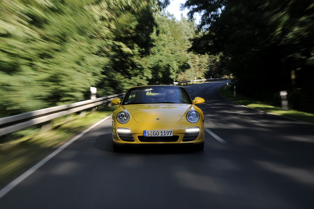 Porsche 911 Carrera 4 Cabriolet
