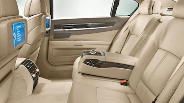 7-Series interior