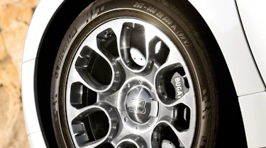 Bugatti Veyron 16.4