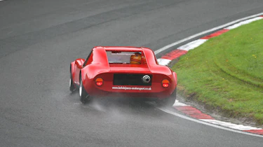 Chevron B8
