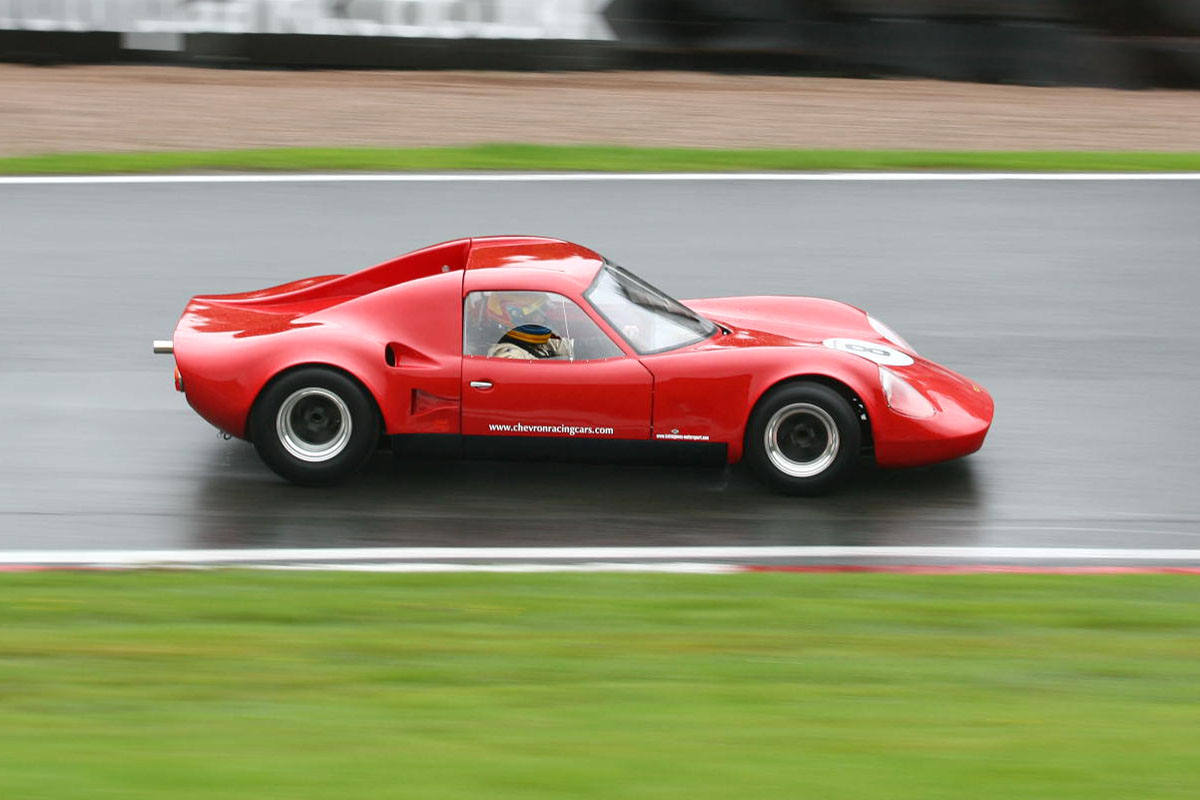 Chevron B8