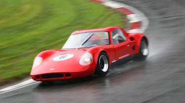 Chevron B8