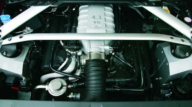 Aston Martin V8 Vantage