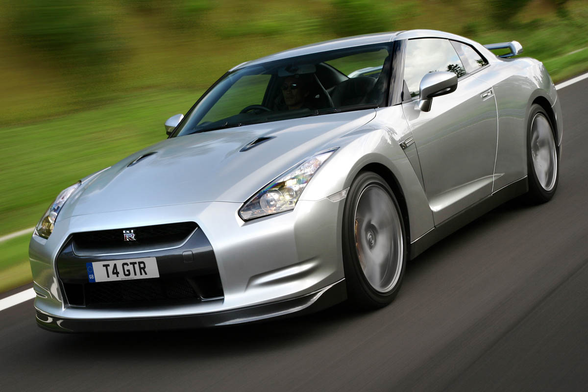 Nissan GT-R