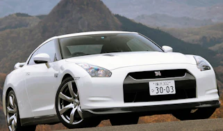 Nissan GT-R