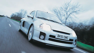 Renault Sport Clio V6 silver