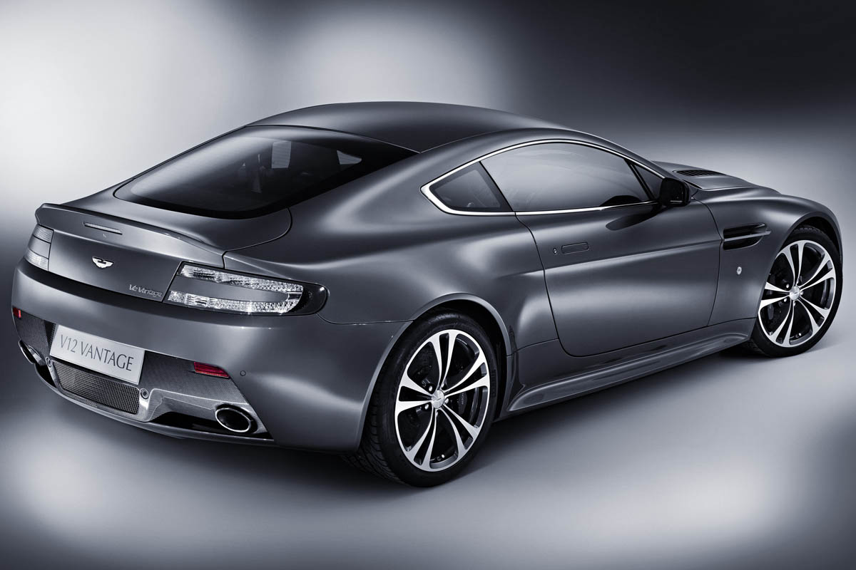 Aston Martin V12 Vantage