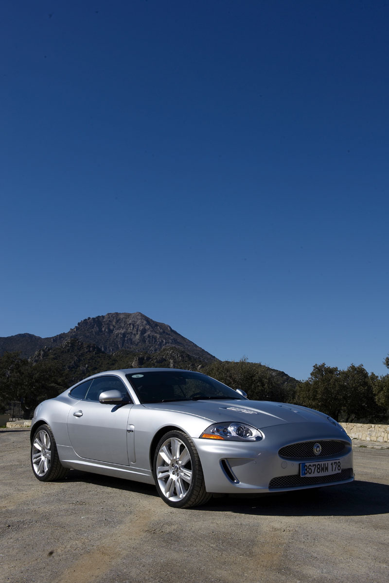 Jaguar XKR