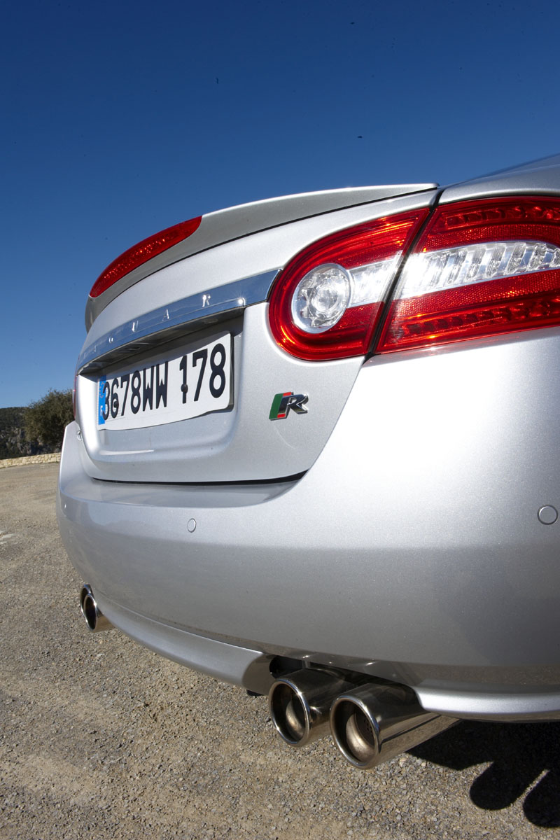 Jaguar XKR