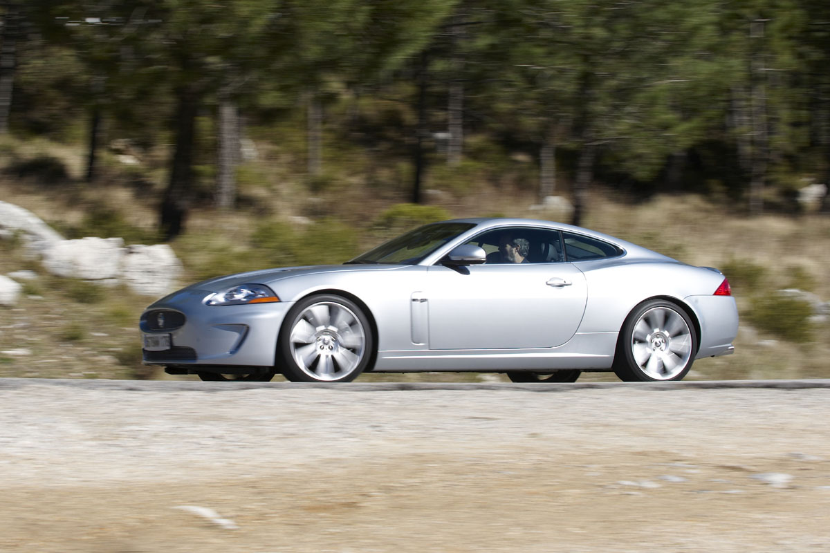 Jaguar XKR