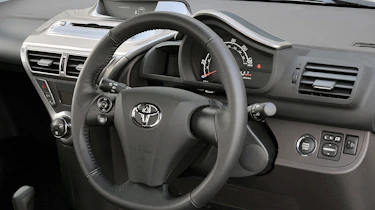 Toyota iQ