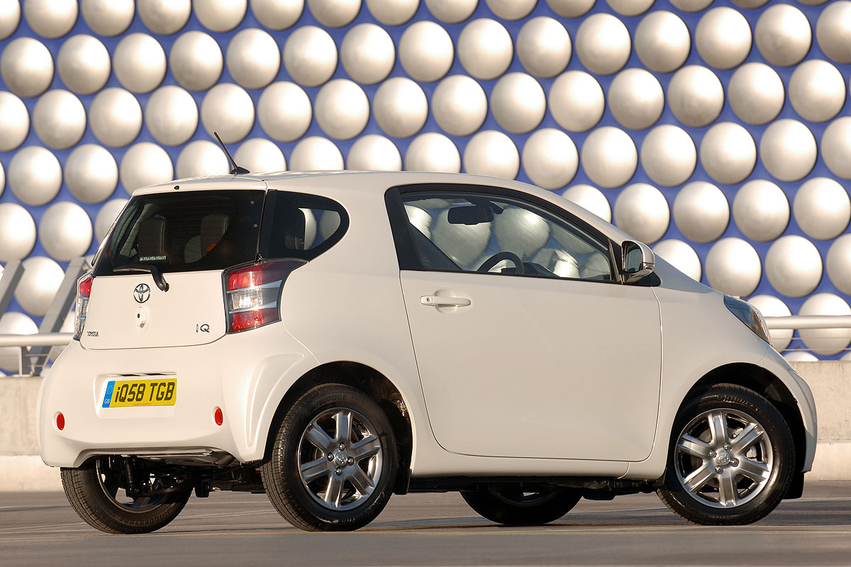 Toyota iQ