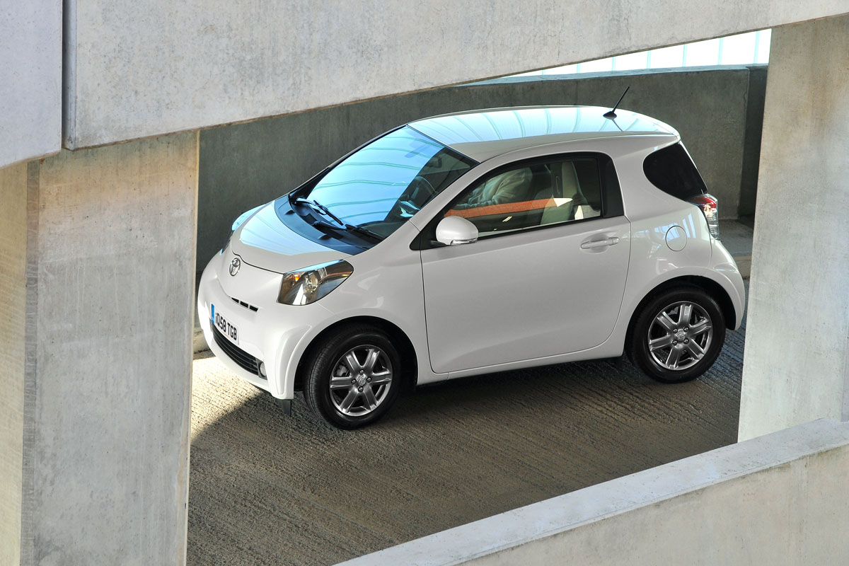 Toyota iQ