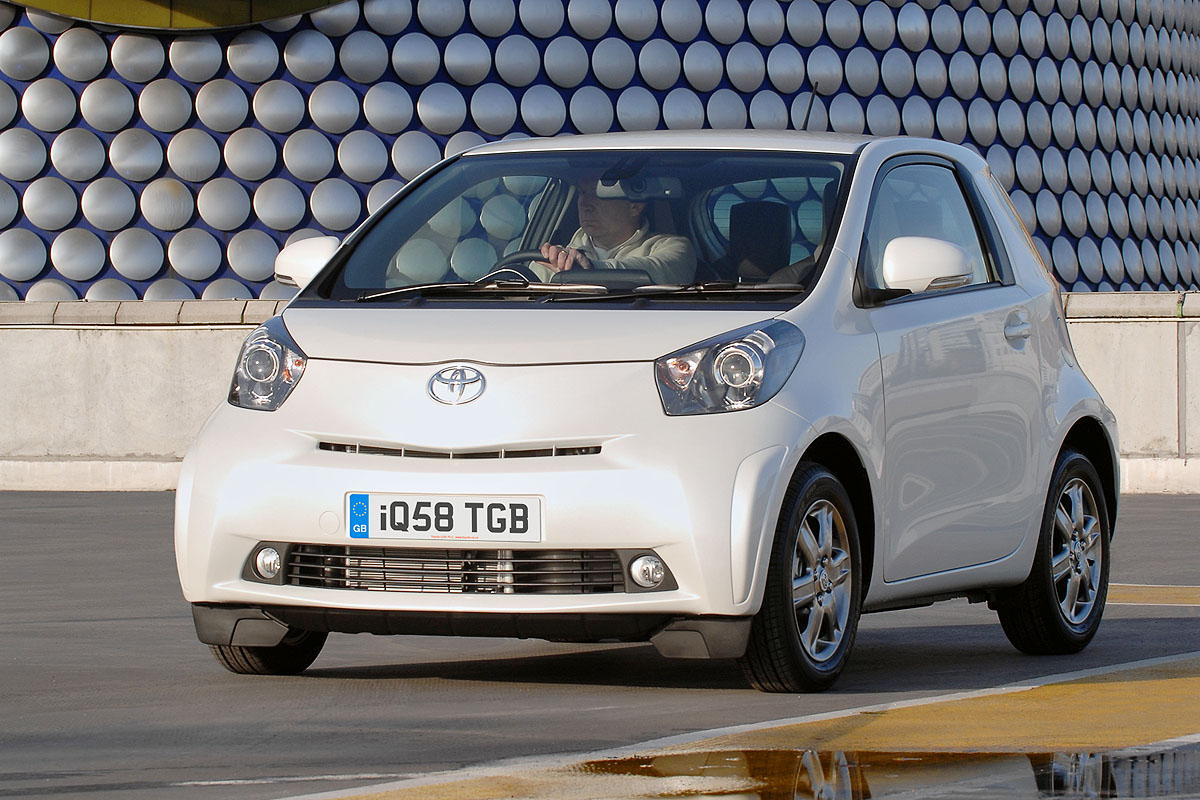Toyota iQ