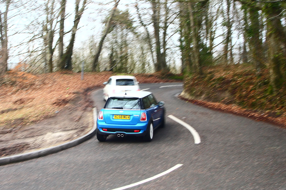 Abarth Esseesse v Mini Cooper S