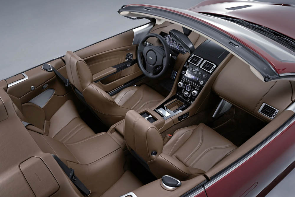 Aston Martin DBS Volante