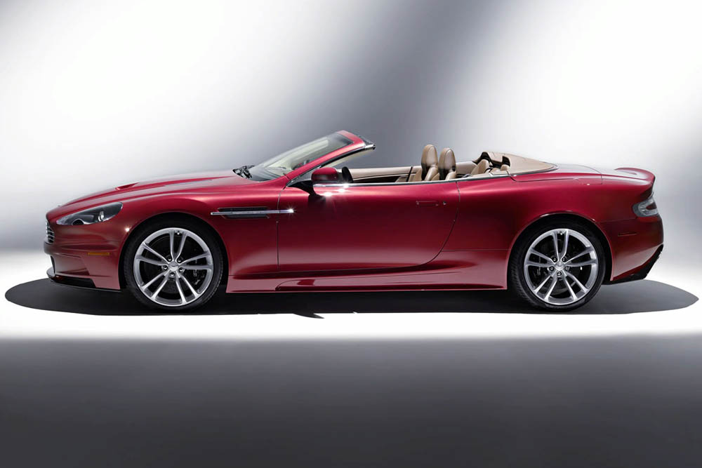 Aston Martin DBS Volante
