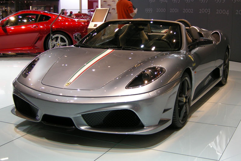 Ferrari Scuderia 16M
