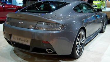 Aston Martin V12 Vantage