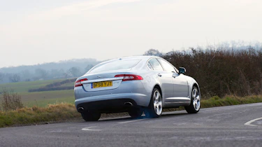 Jaguar XF SV8
