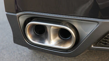 Nissan GT-R V Spec exhaust