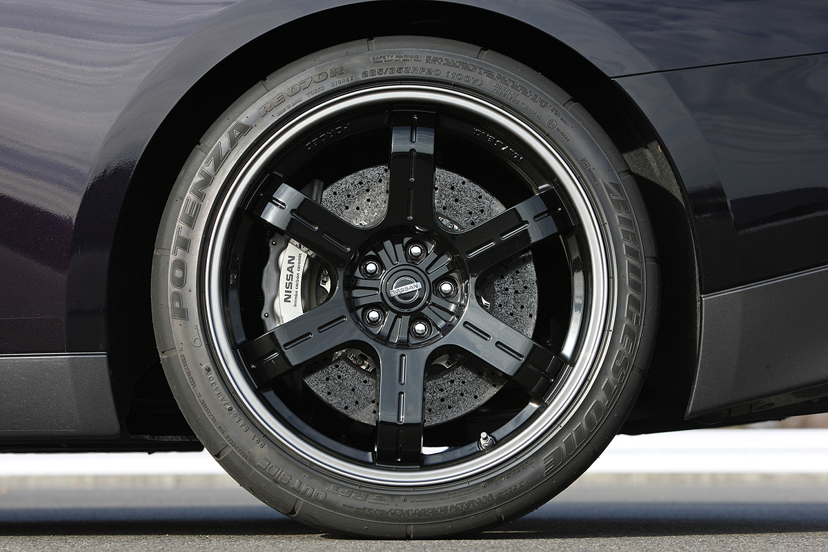 Nissan GT-R V Spec wheel