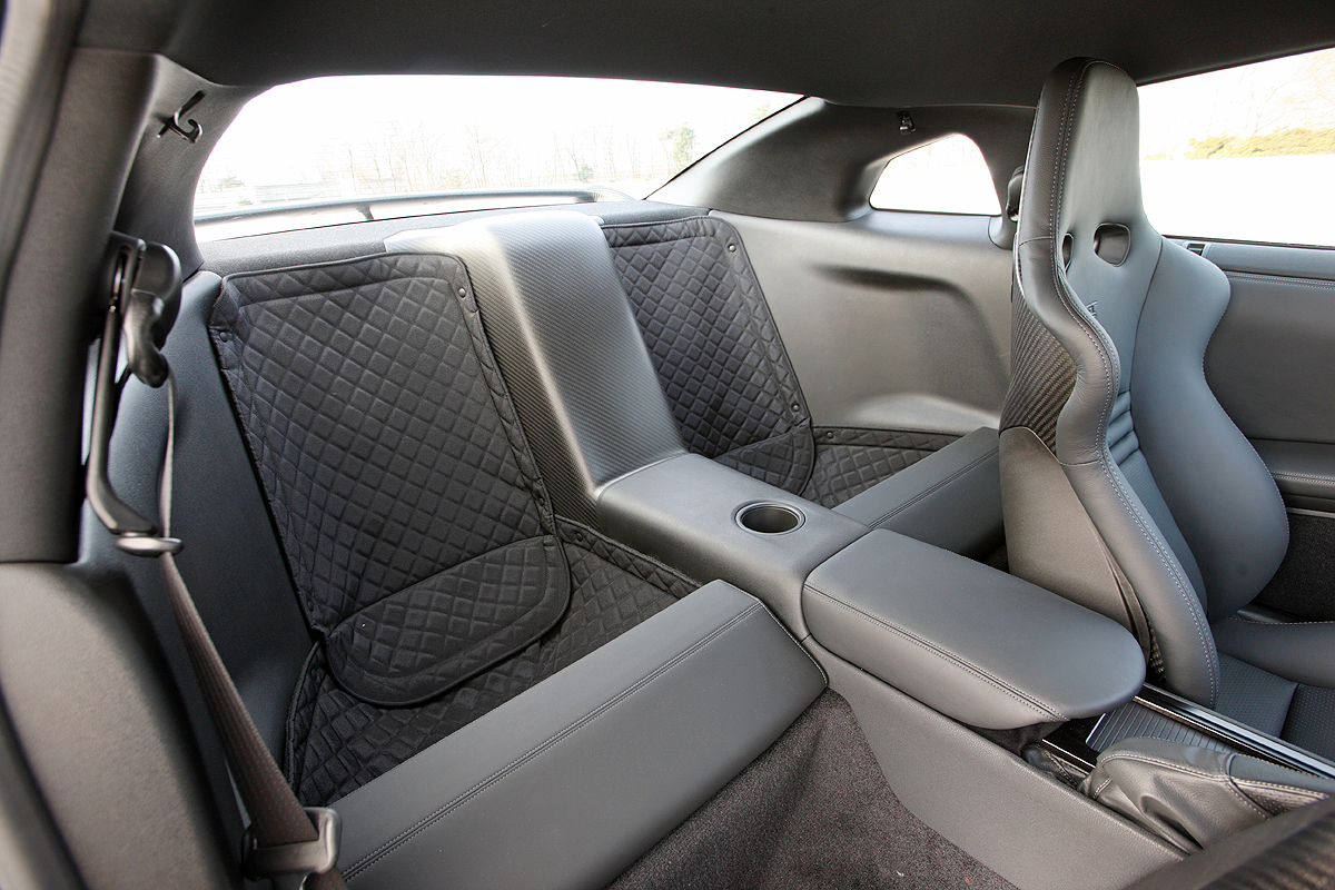 Nissan GT-R V Spec interior