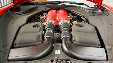 Ferrari California engine