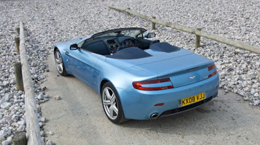 Aston Martin V8 Vantage Roadster