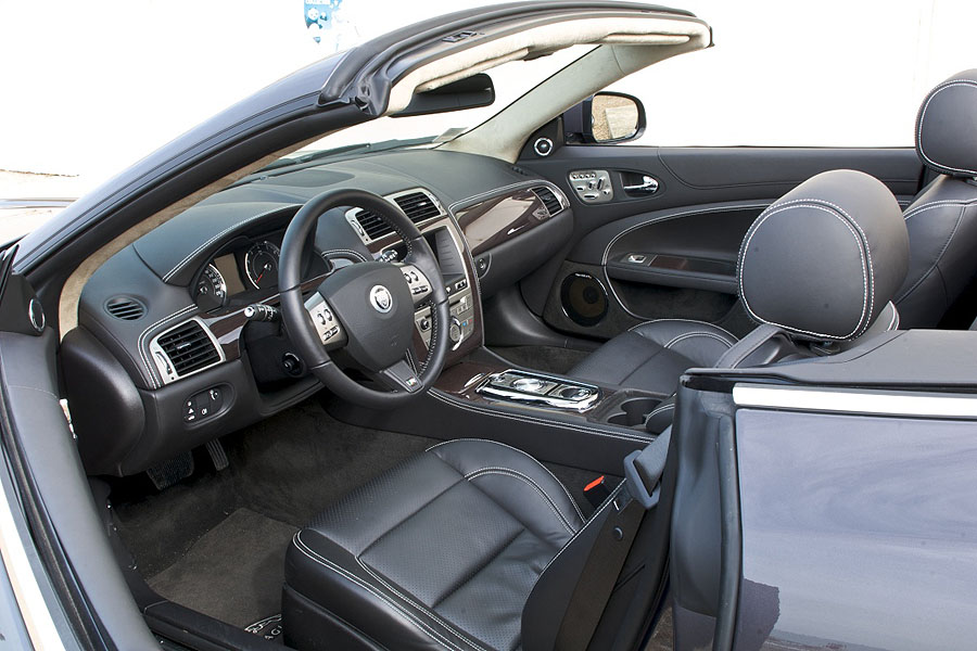 Jaguar XKR interior