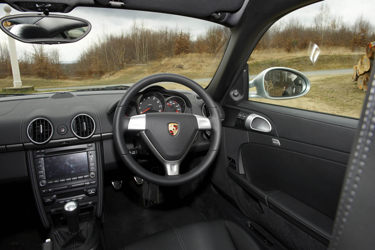 Porsche Cayman interior
