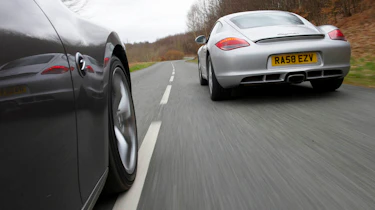 Porsche Cayman v Nissan 370Z GT