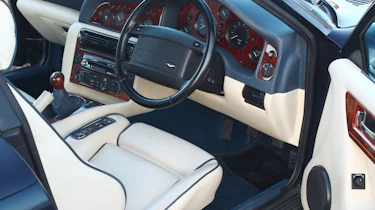 Aston Martin Vantage 600 interior