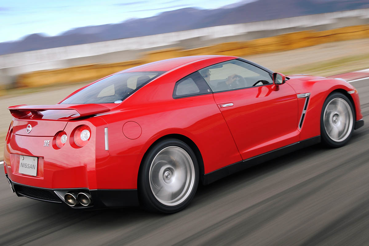 Nissan GT-R