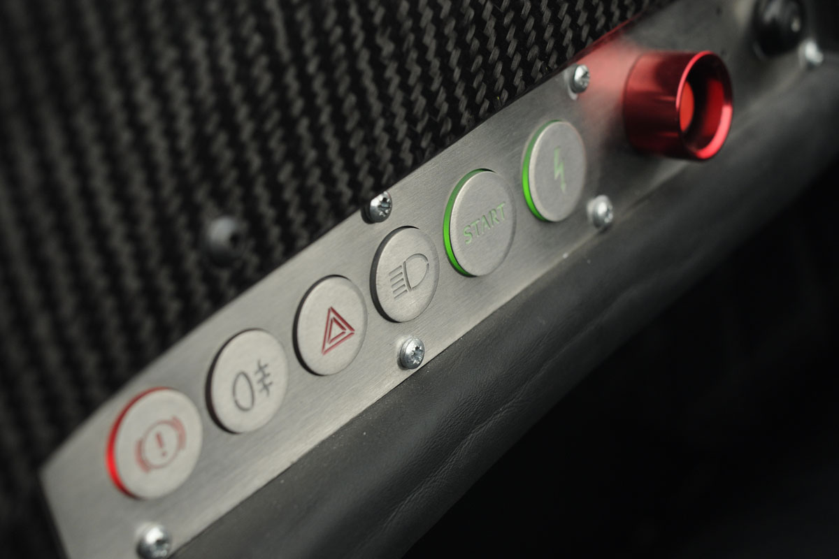 Caparo T1 dashboard