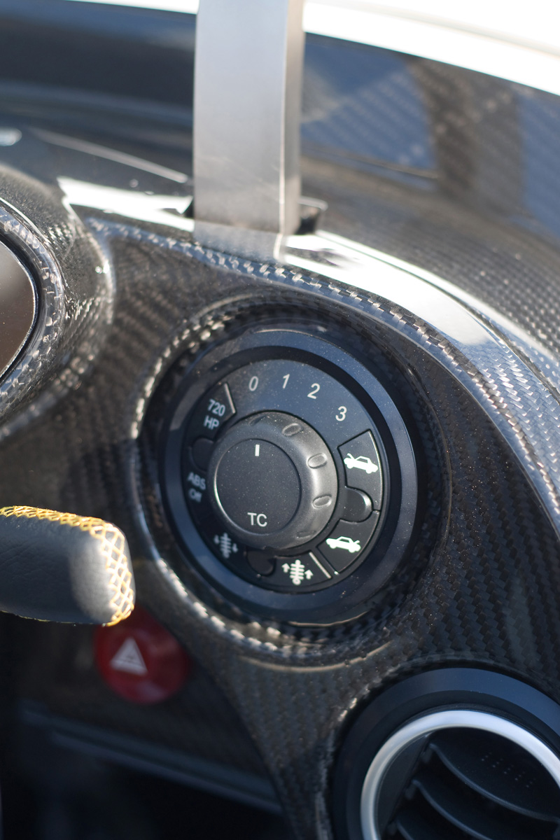 Tramontana R Edition dashboard