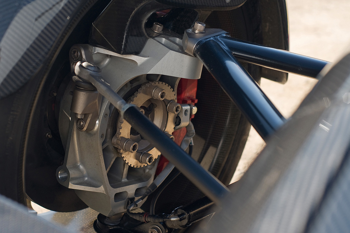 Tramontana R Edition suspension