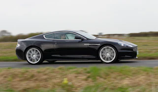 ASton Martin DBS