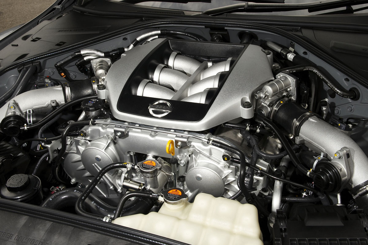 Nissan GT-R engine