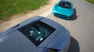 Lamborghini Murcielago LP640 v Jaguar XJ220