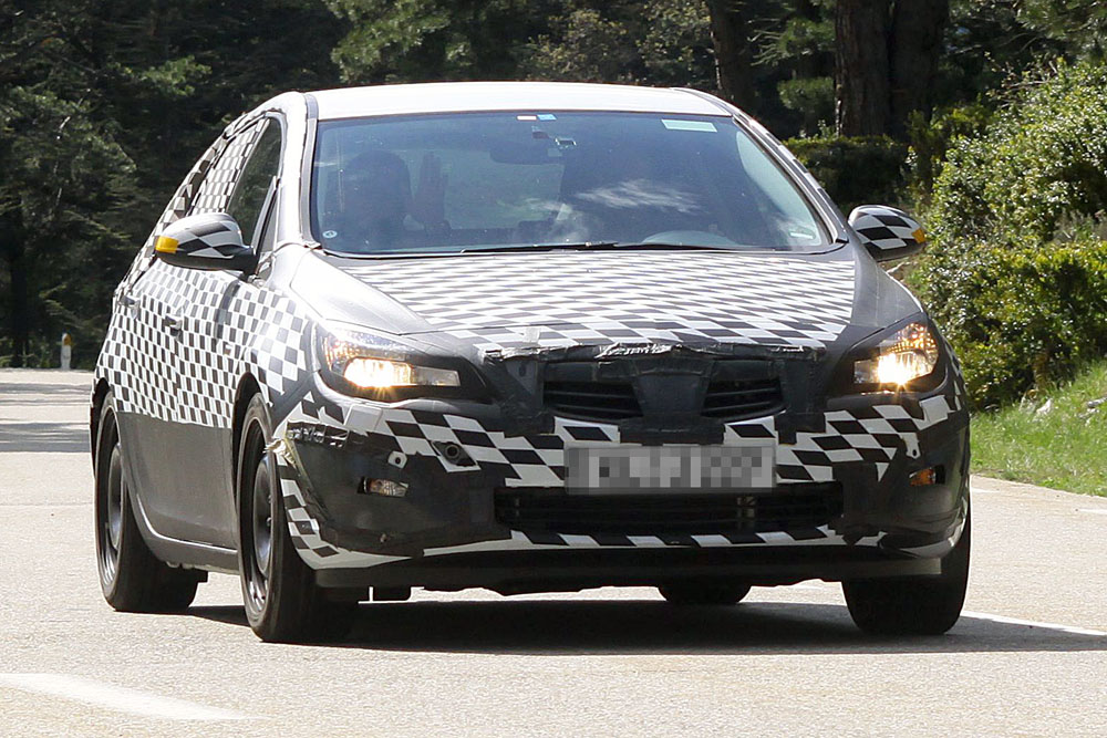 Vauxhall Astra spy shots