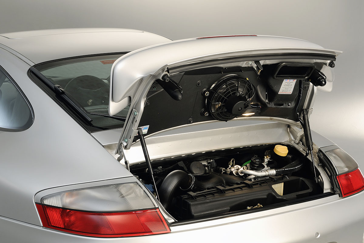 Porsche 996 Turbo engine
