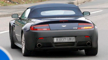 Aston Martin V12 Vantage Roadster